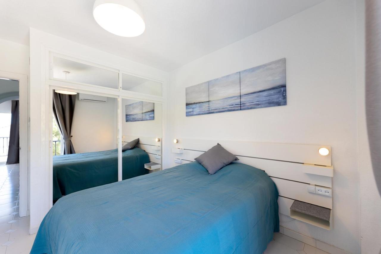Spacious 2-Bedroom Apartment With Free Parking Sitio de Calahonda Ngoại thất bức ảnh