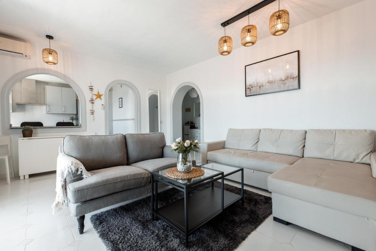 Spacious 2-Bedroom Apartment With Free Parking Sitio de Calahonda Ngoại thất bức ảnh